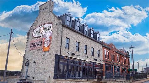 Old rock house st louis - 1200 SOUTH 7TH STREET. St. Louis, MO 63104. United States. Next Date. The Dollyrots. Mar 10, 2024. See the Old Rock House concert calendar. Old Rock House is a 500 person capacity venue in St ...